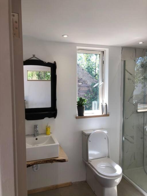 Lough Hyne Cottage Скибберин Экстерьер фото
